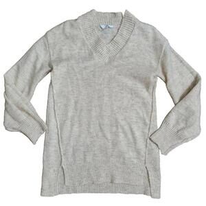 Time And Tru Sweater Medium Beige Super Soft Long V Neck